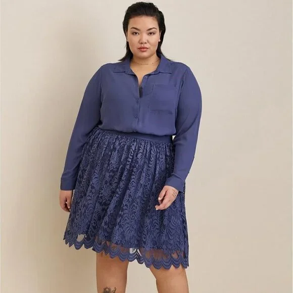 Torrid - Lizzie Georgette Button-Up Long Sleeve Shirt in Crown Blue Roebuck Blue - Picture 11 of 13